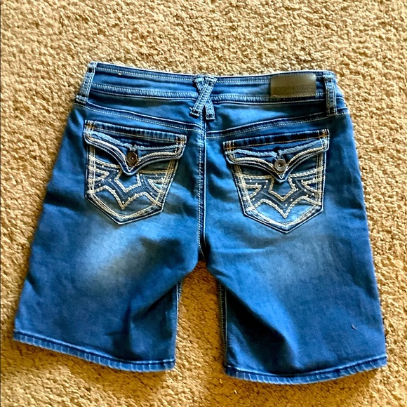 Hydraulic Jean shorts - Picture 1 of 2